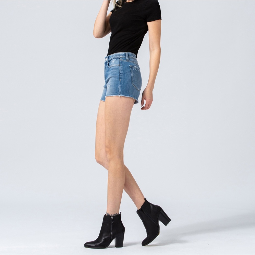 Forever 21 Raw Hem Button Up Denim Shorts size 27